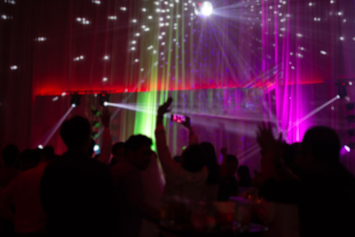 Sala z DJ-em Grudziądz – muzyka i nagłośnienie